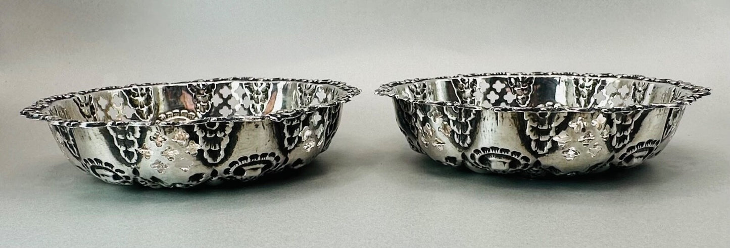 Pair of Antique Silver Trinket Dishes - Birmingham 1901 by William Devenport