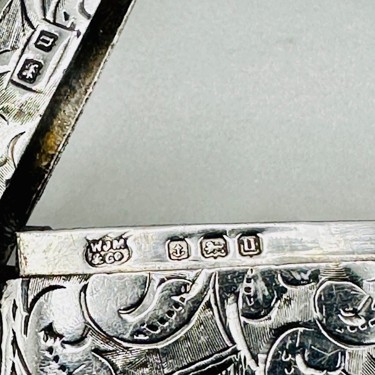 Antique Silver Vesta Case Birmingham 1919 W.J. Myatt & Co. Excellent Condition