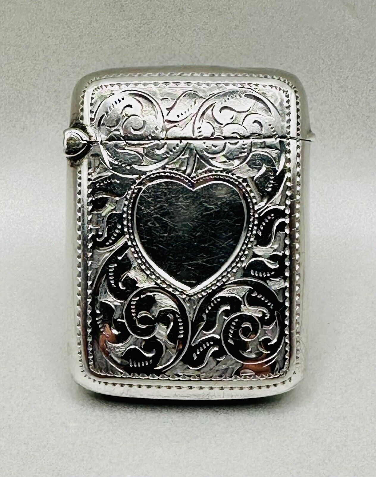 Antique 1899 Silver Vesta Case - Joseph Gloster, Birmingham – Heart Design