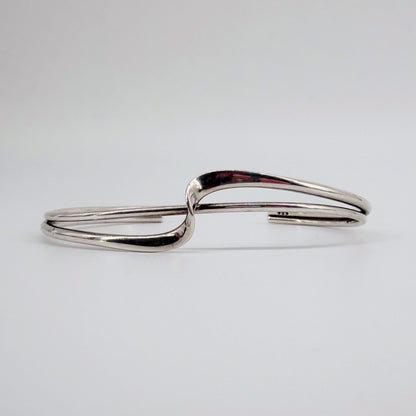 Gerald Owen Sterling Silver Bangle – Modernist Twist Design