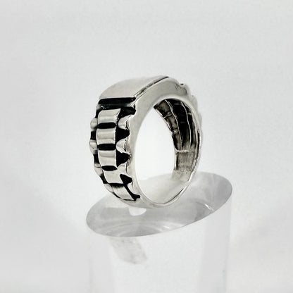 Vintage Sterling Silver Signet Ring 925 UK Size M½
