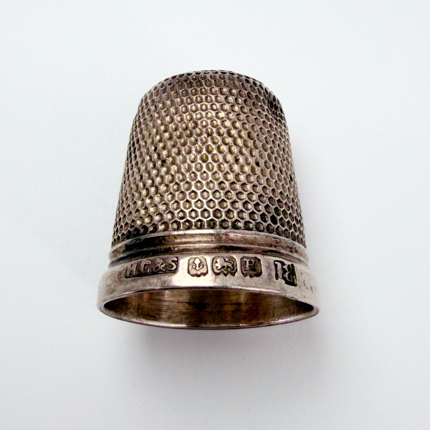 Antique Sterling Silver Thimble – "THE SPA" – H.G. & S.