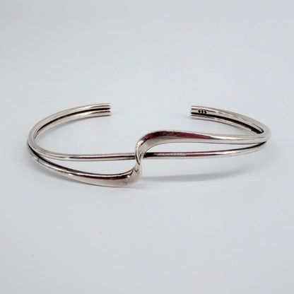 Gerald Owen Sterling Silver Bangle – Modernist Twist Design