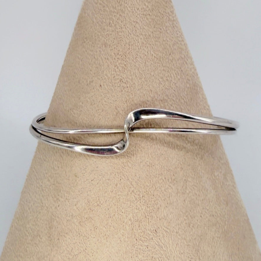 Gerald Owen Sterling Silver Bangle – Modernist Twist Design