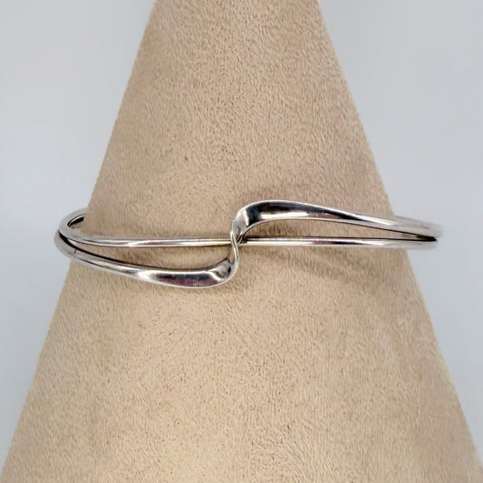 Gerald Owen Sterling Silver Bangle – Modernist Twist Design