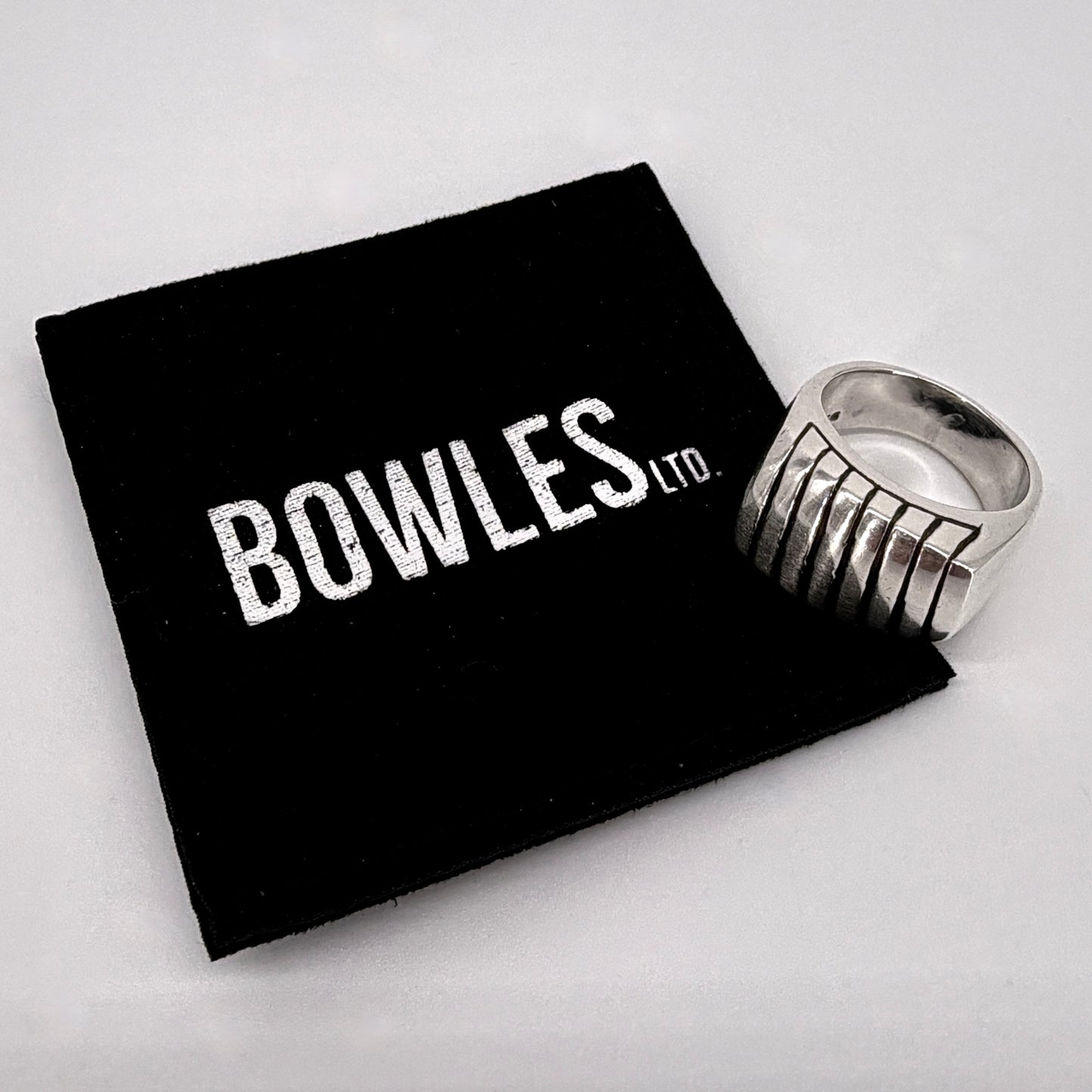 Vintage Sterling Silver Ribbed Signet Ring 925 UK Size N
