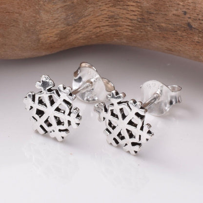 Brand New 925 Sterling Silver Snowflake Stud Earrings
