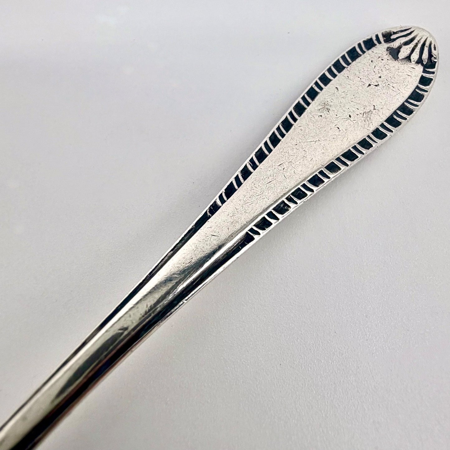 Antique Silver Teaspoon – Sheffield 1932 Emile Viner (Viners Ltd)