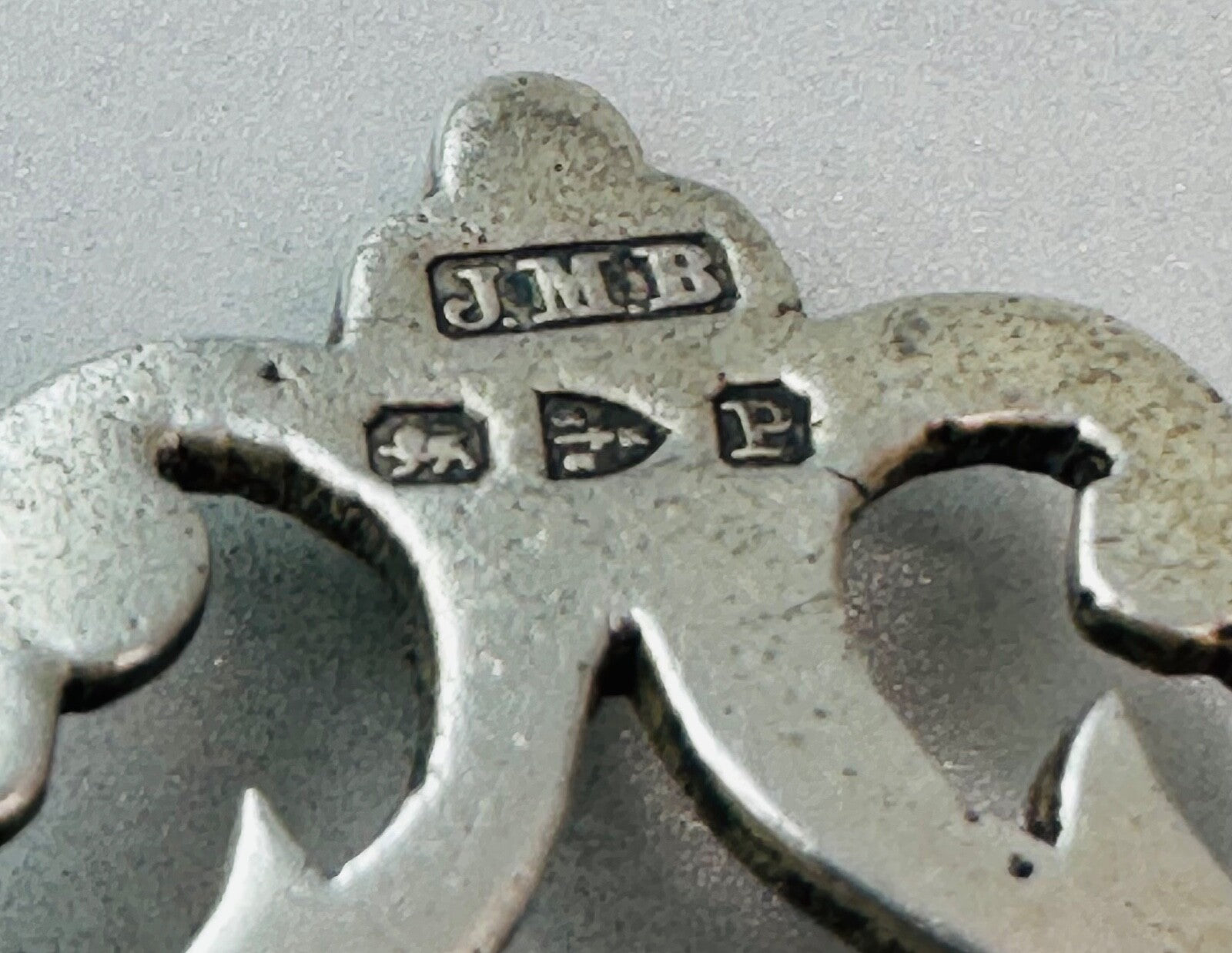 Antique Solid Silver Belt Buckle – Chester 1898 by John Millward Banks