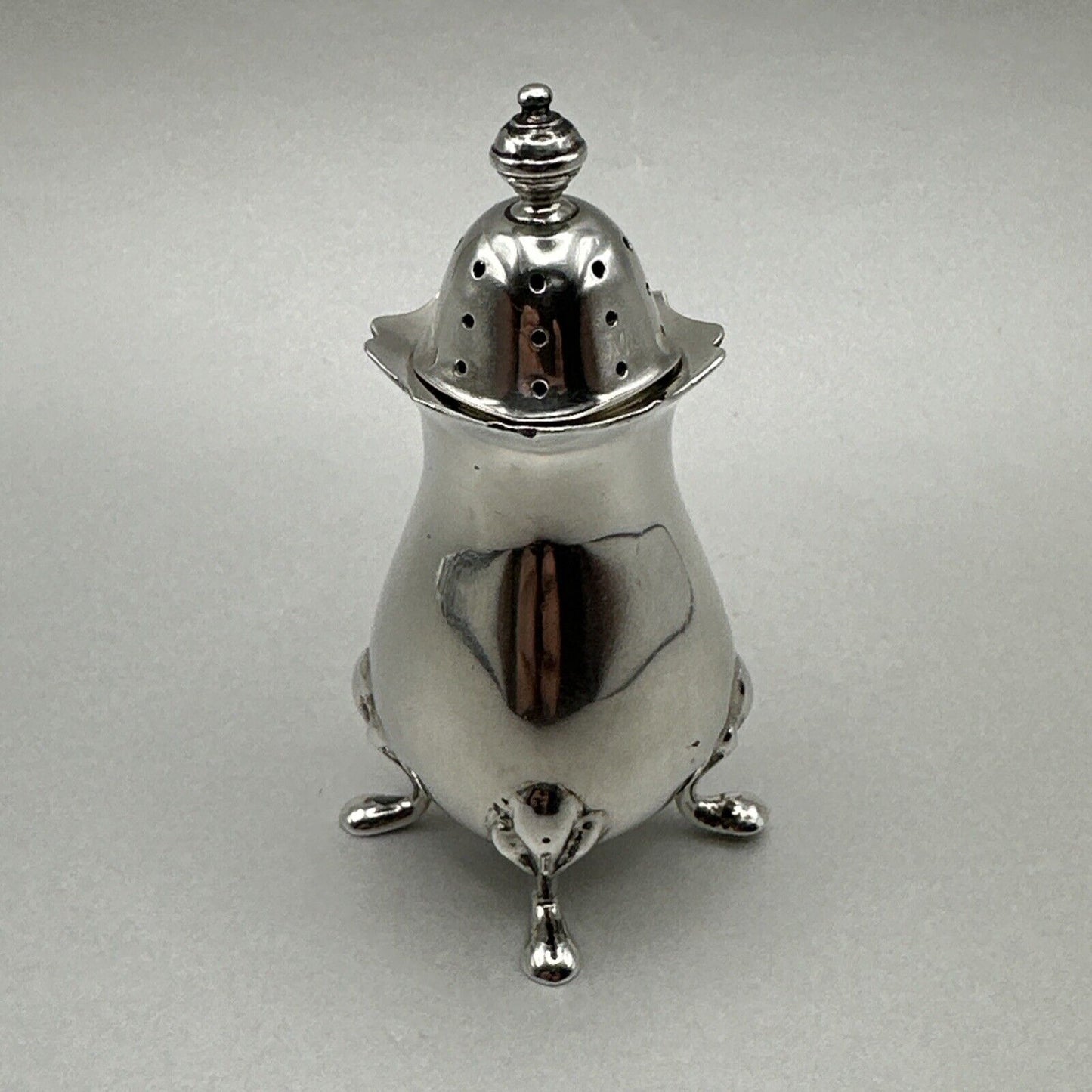 Vintage Silver Pepper Pot - Birmingham 1964 Walker & Hall