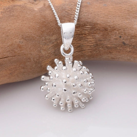 Brand New 925 Sterling Silver Chrysanthemum Necklace
