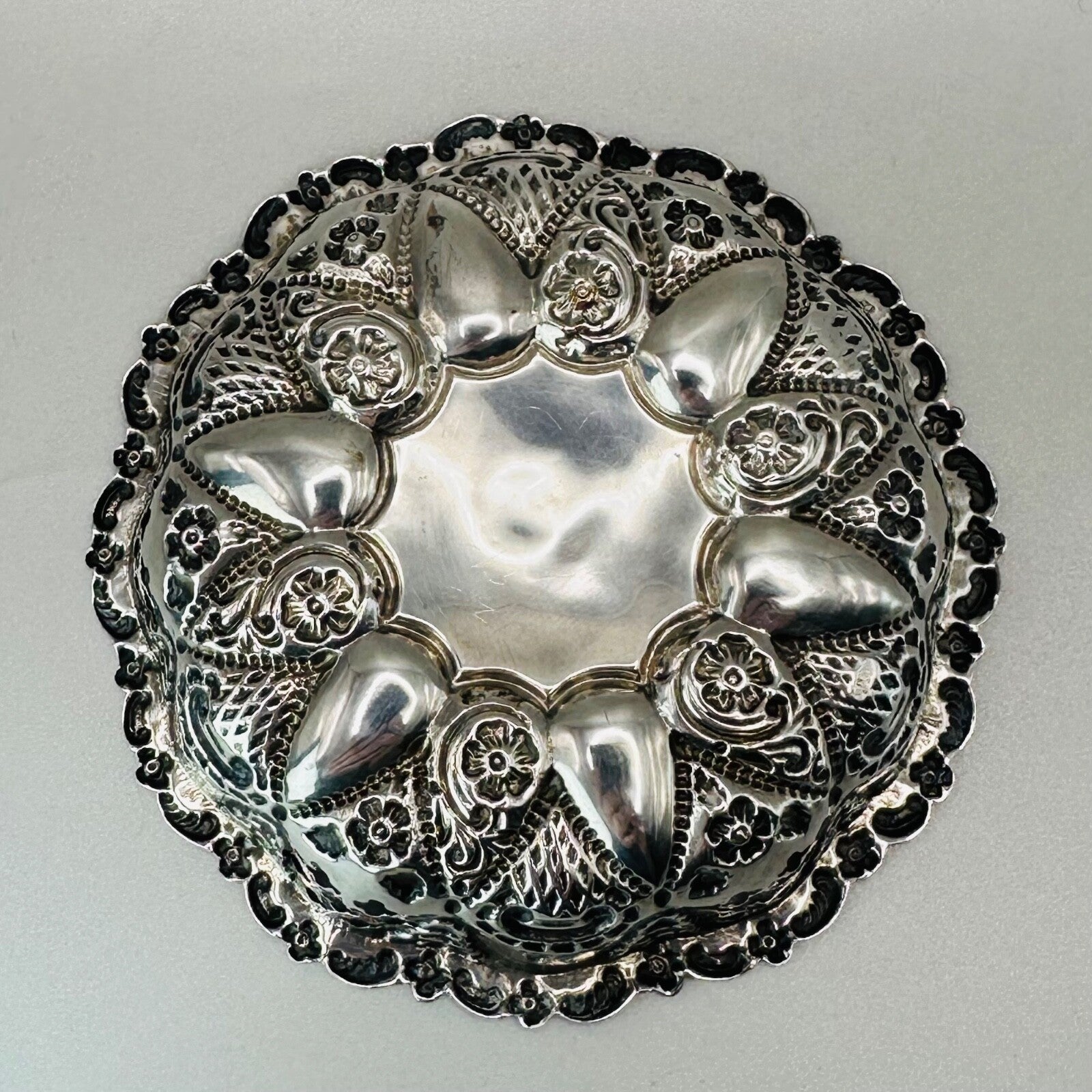 Pair of Antique Silver Trinket Dishes - Birmingham 1901 by William Devenport