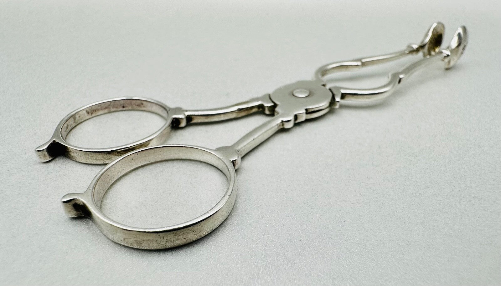 Antique Silver Sugar Nips – Chester 1895 by Henry Matthews – Excellent Condition