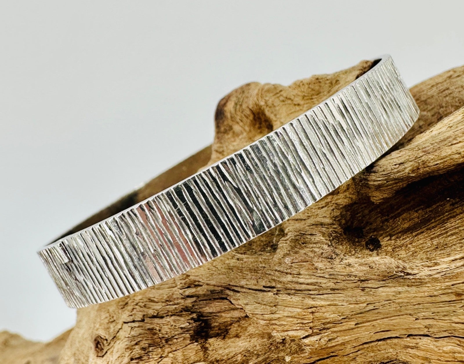 Vintage Sterling Silver Hinged Bangle – Birmingham 1975 Bracelon Ltd