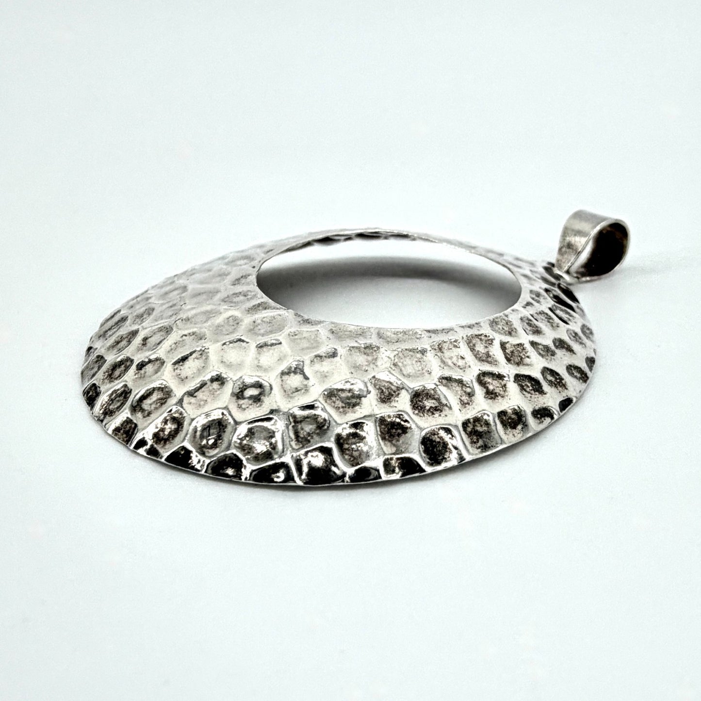 Sterling Silver Hammered Open Circle Pendant – 925 – Modern Design