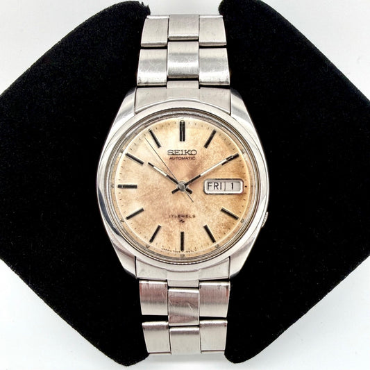 Vintage Seiko Automatic Day Date Watch – 7009-8210 – 17 Jewels