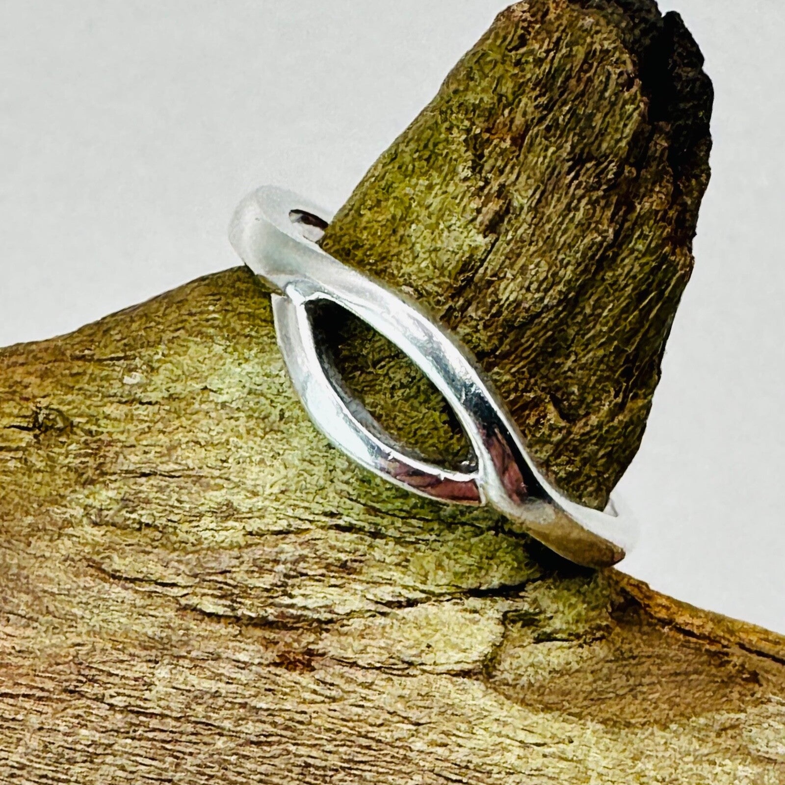 Pre-Owned Sterling Silver Ring – Size P