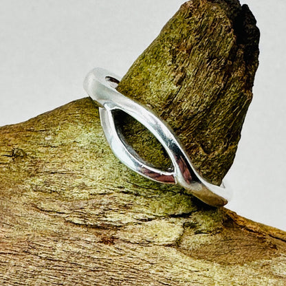 Pre-Owned Sterling Silver Ring – Size P