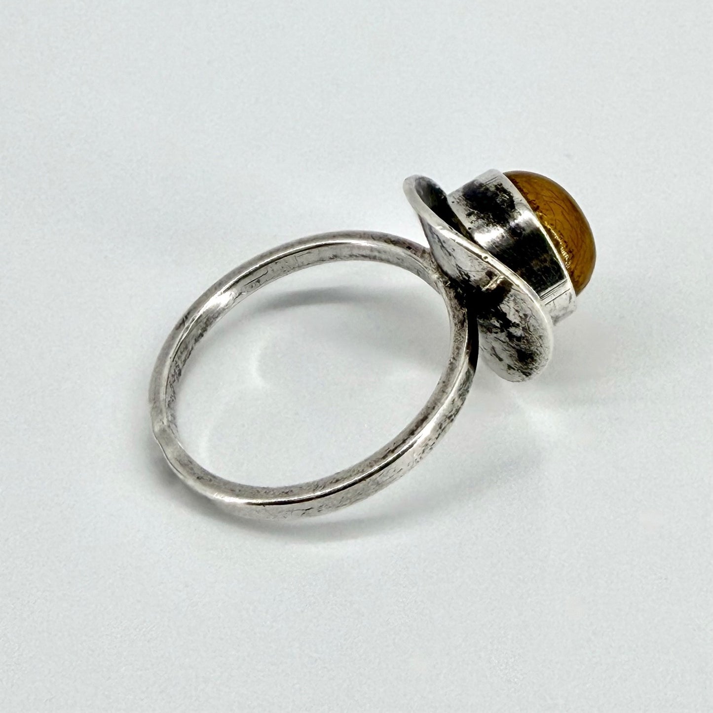 Vintage Polish Silver & Amber Ring – Modernist Design – Size N½