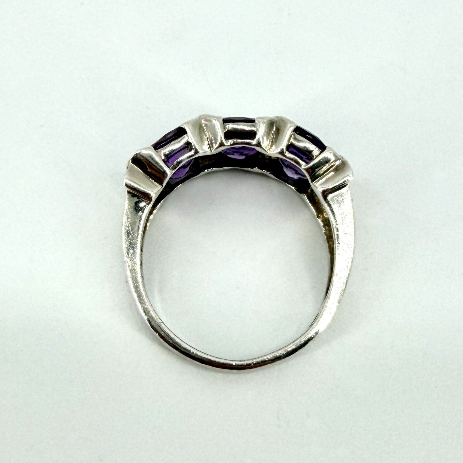 Vintage 925 Sterling Silver Amethyst Ring – UK Size O – 6 Stone Setting