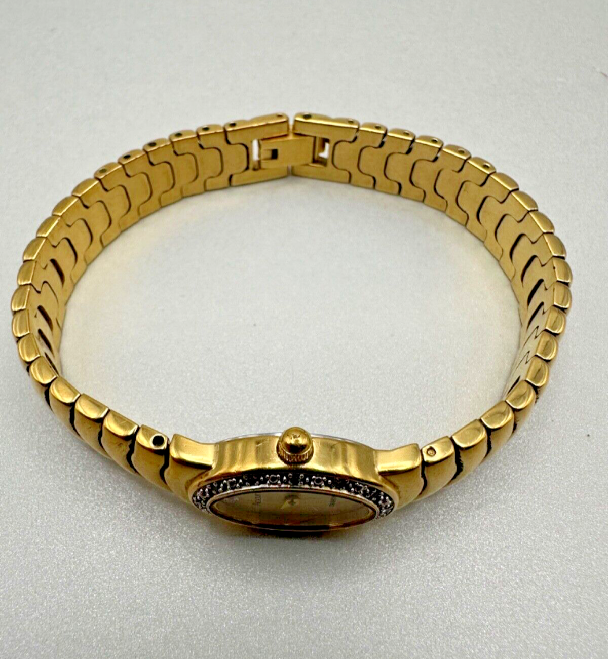 Accurist Diamond Ladies Wristwatch (Model LB 030G) for Spares or Repair