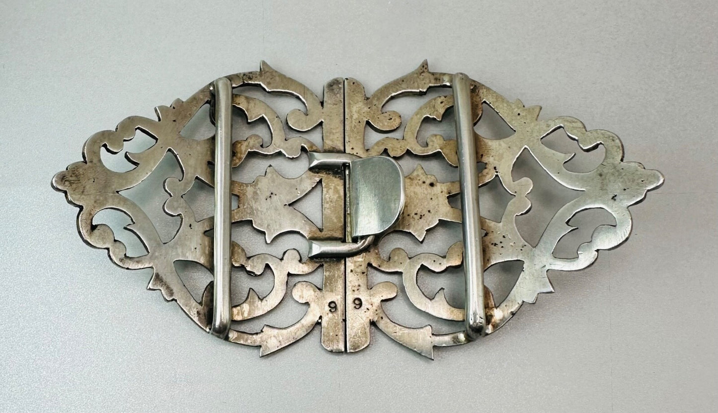 Antique Solid Silver Belt Buckle – Chester 1898 by John Millward Banks