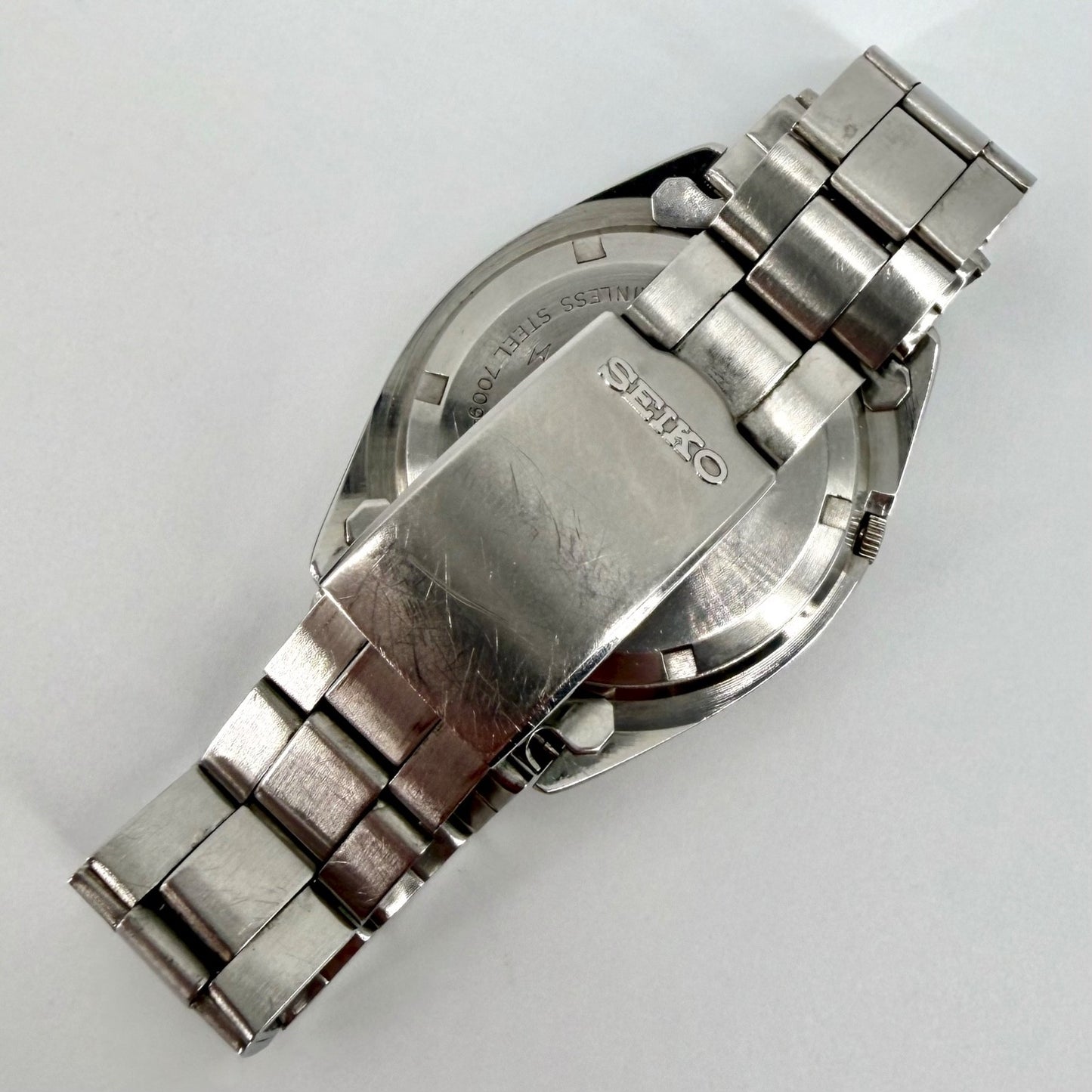 Vintage Seiko Automatic Day Date Watch – 7009-8210 – 17 Jewels