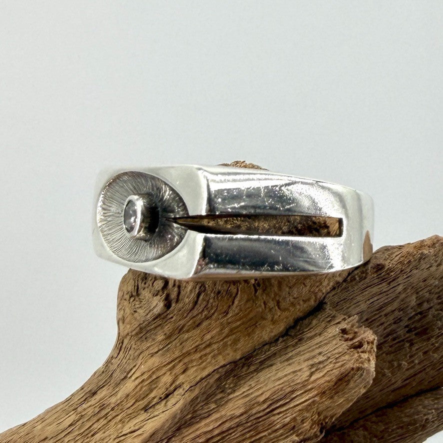 Vintage Polish Silver Ring with White Stone – UK Size W