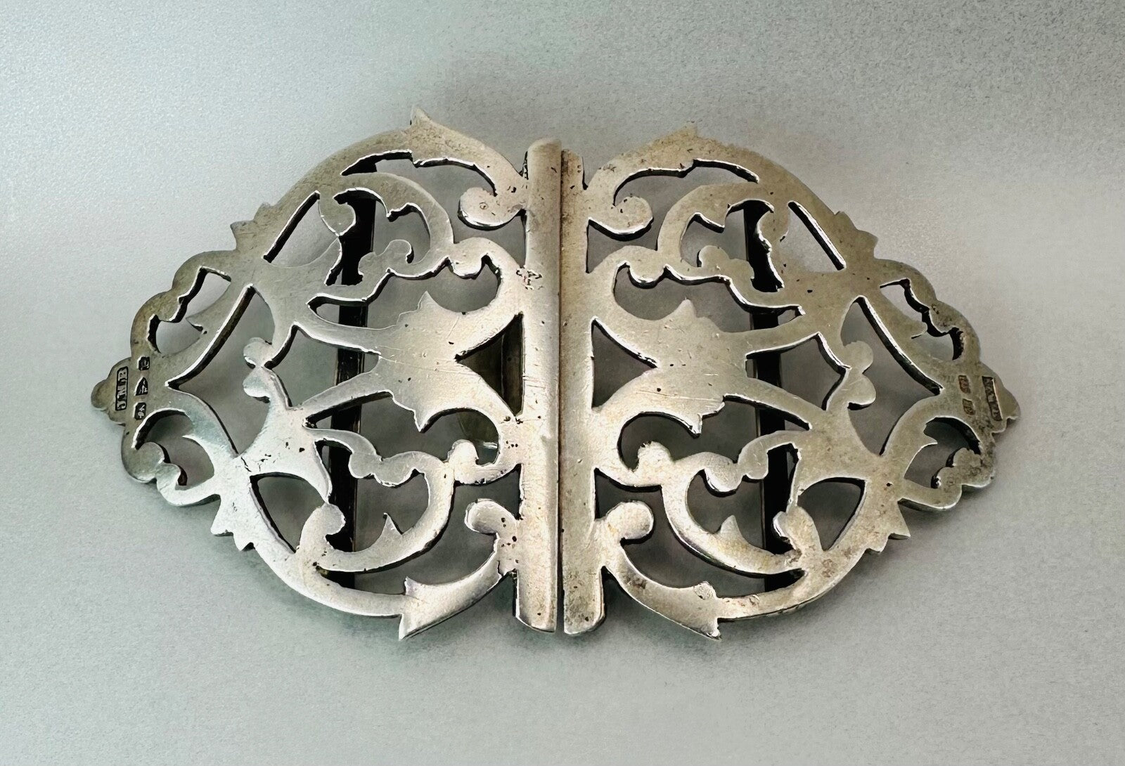 Antique Solid Silver Belt Buckle – Chester 1898 by John Millward Banks