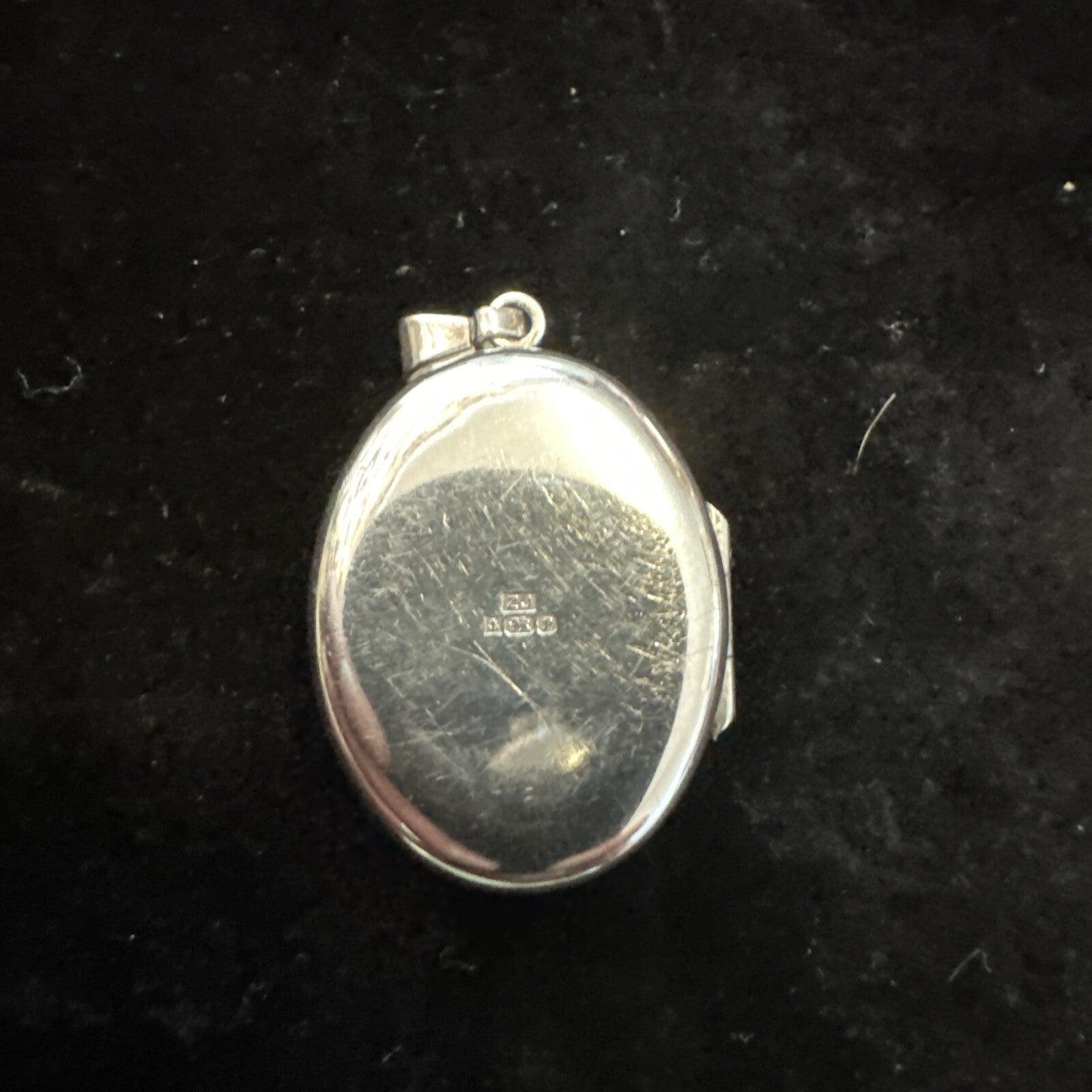 Vintage Silver Locket Pendant - Birmingham 1989 Zales Jewellers