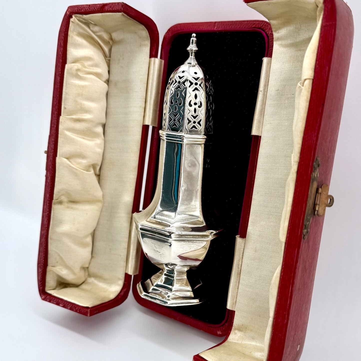 Antique Sterling Silver Sugar Caster – Sheffield 1901 Martin Hall & Co. - Boxed