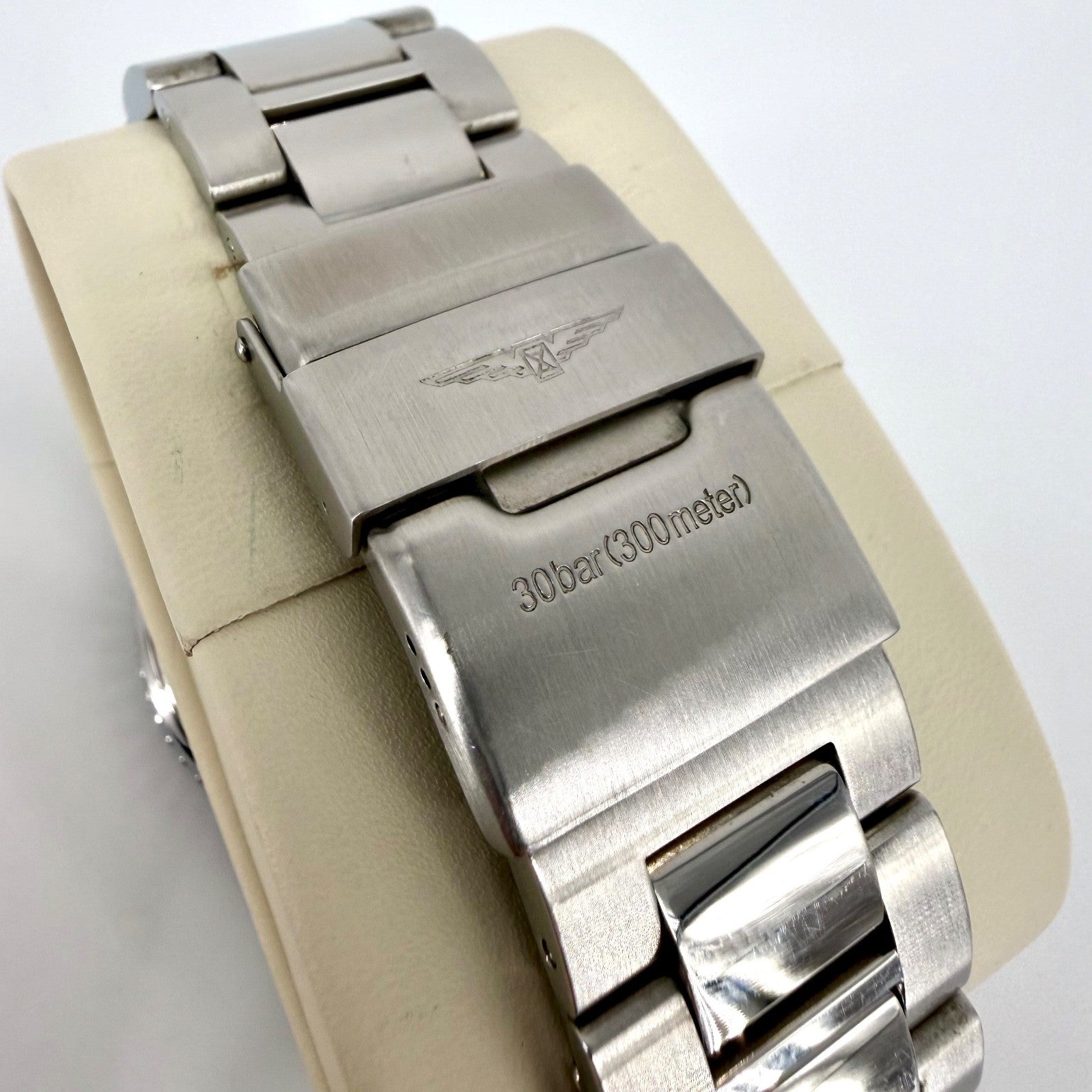 Longines HydroConquest Quartz Diver Watch - L3.740.4.56.6 - Box & Papers