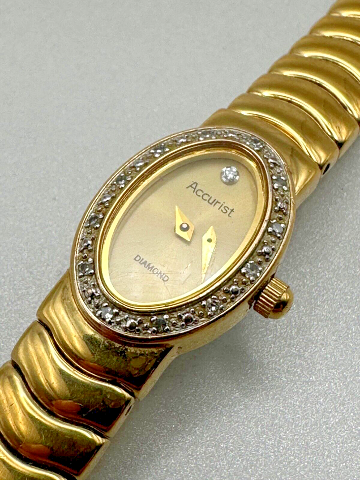 Accurist Diamond Ladies Wristwatch (Model LB 030G) for Spares or Repair