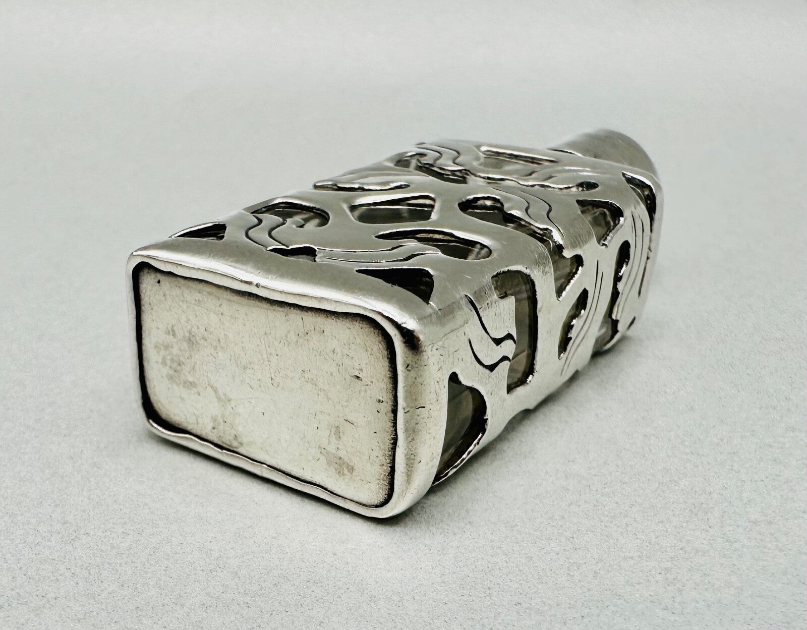 1971 Sterling Silver & Glass Perfume Bottle – Hallmarked Ari D Norman, London