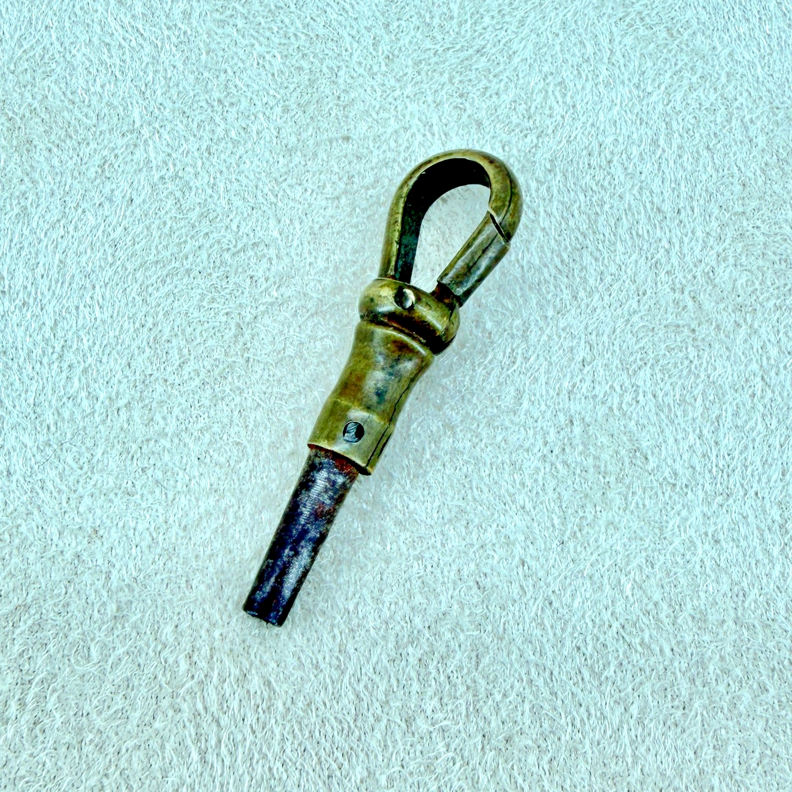 Antique Pocket Watch Winding Key with Spring Clasp Clip – 1.4mm
