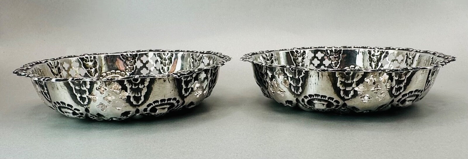 Pair of Antique Silver Trinket Dishes - Birmingham 1901 by William Devenport