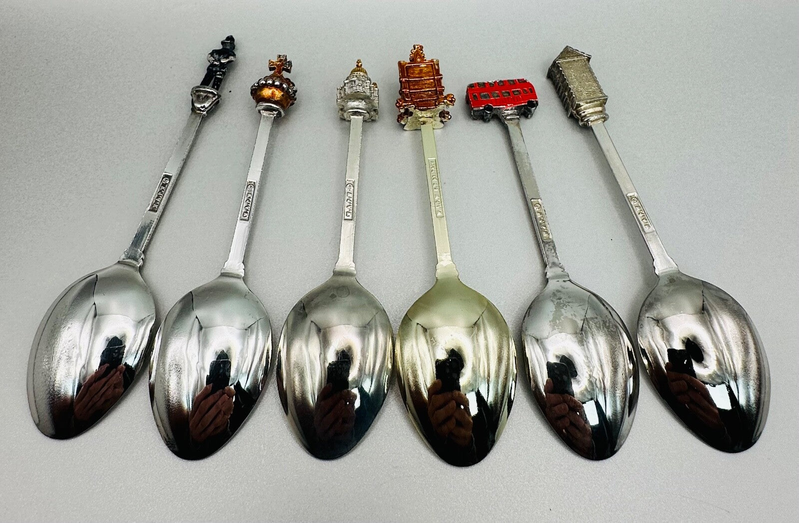 Set of 6 London-Themed Silver-Plated Souvenir Teaspoons – W.A.P.W. GT Britain