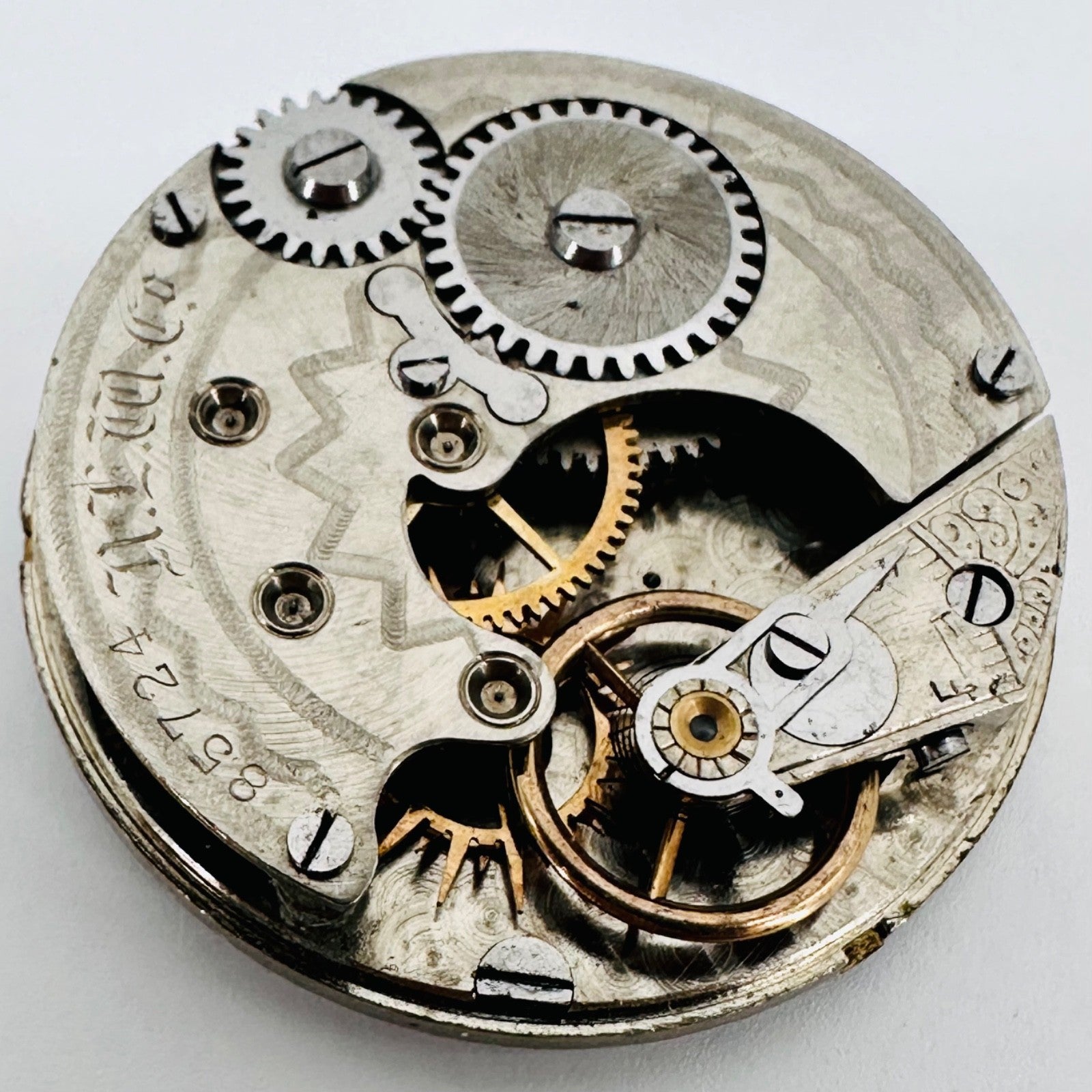 Antique New England Watch Co. Watch Movement - Serial 85724 - Spares/Repair