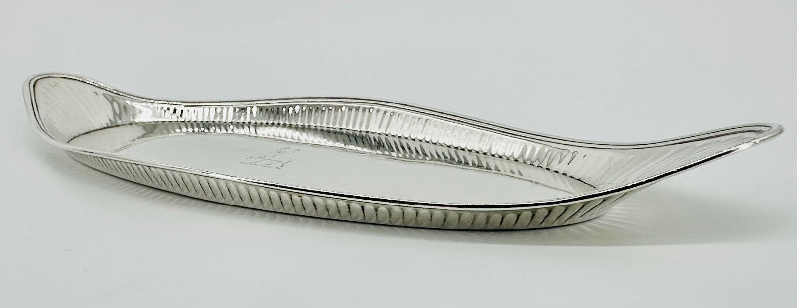 George III Sterling Silver Snuffer Tray – Robert Hennell I – London 1789