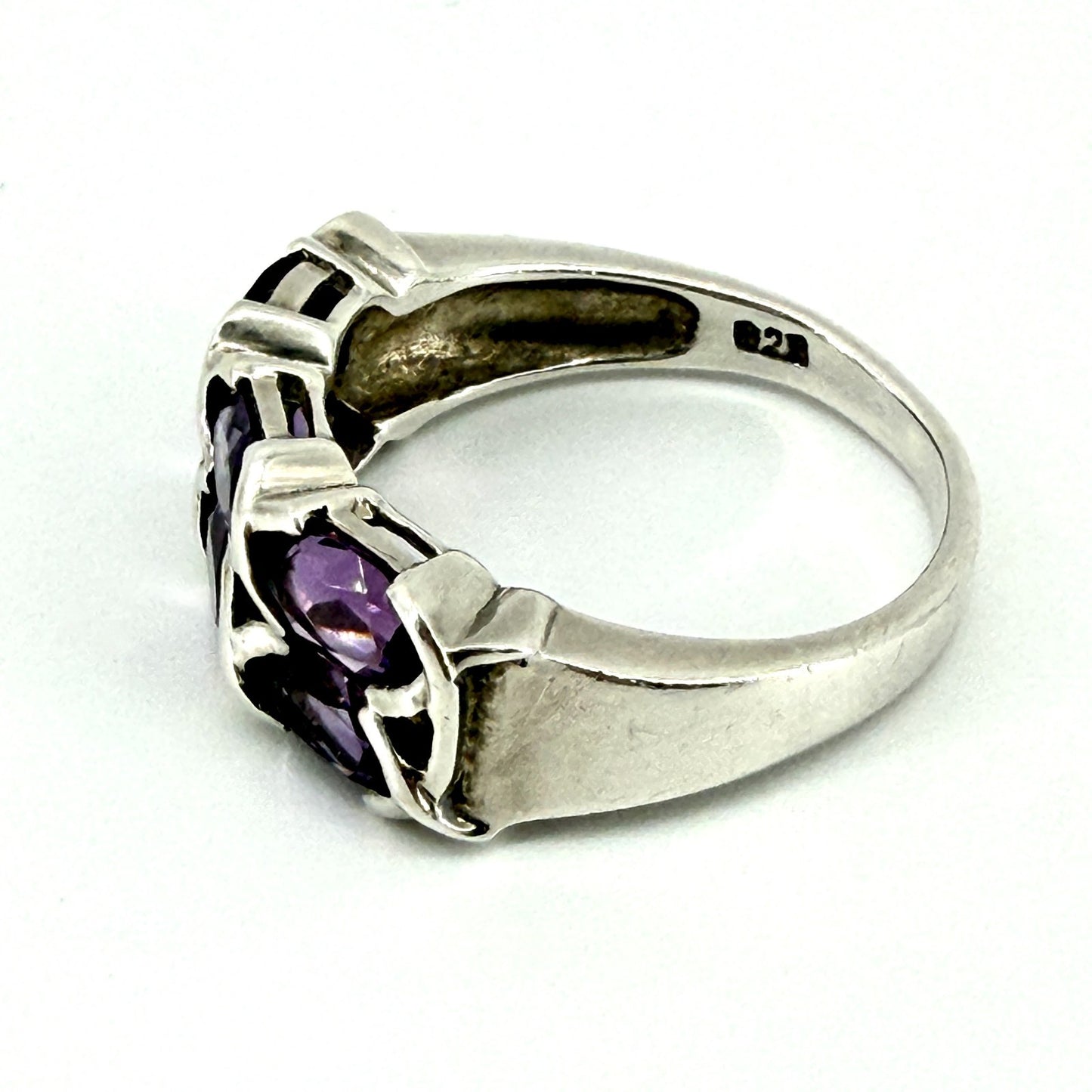 Vintage 925 Sterling Silver Amethyst Ring – UK Size O – 6 Stone Setting