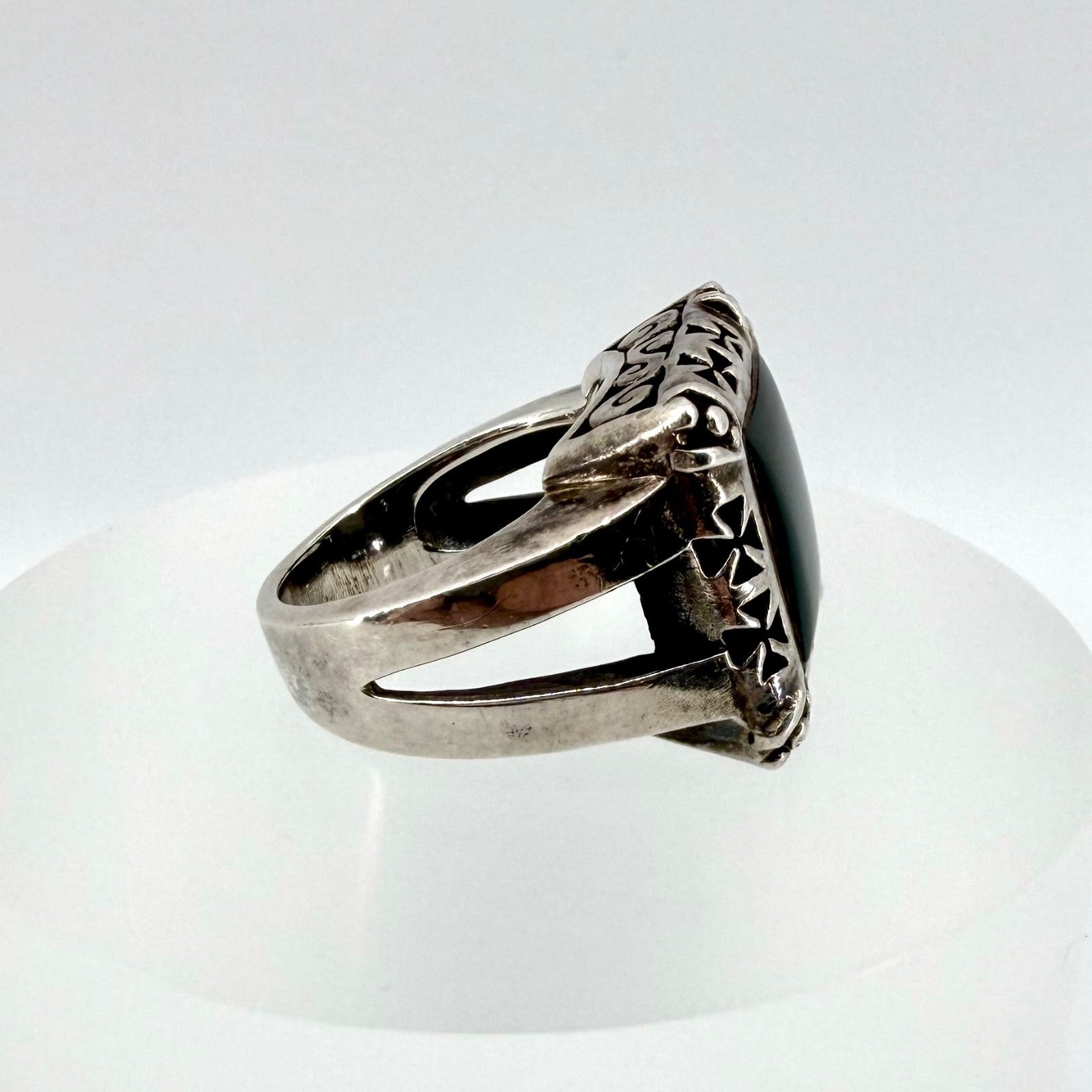 Vintage Sterling Silver Onyx Ring - UK Size P – Gothic / Cross Motif