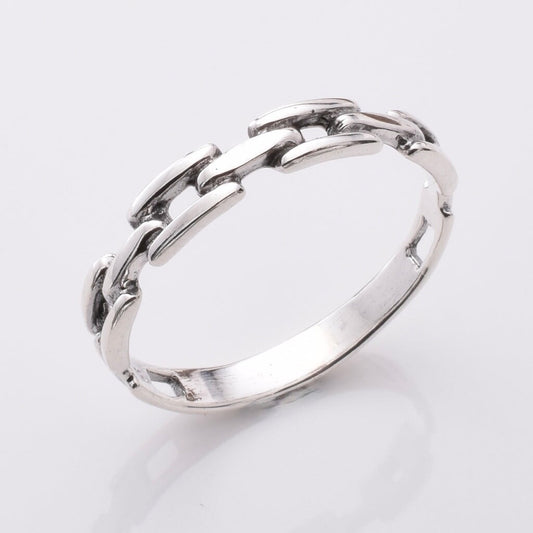 Brand New 925 Sterling Silver Link Ring - Timeless and Elegant