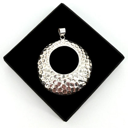 Sterling Silver Hammered Open Circle Pendant – 925 – Modern Design
