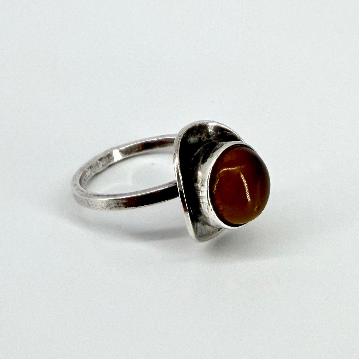 Vintage Polish Silver & Amber Ring – Modernist Design – Size N½