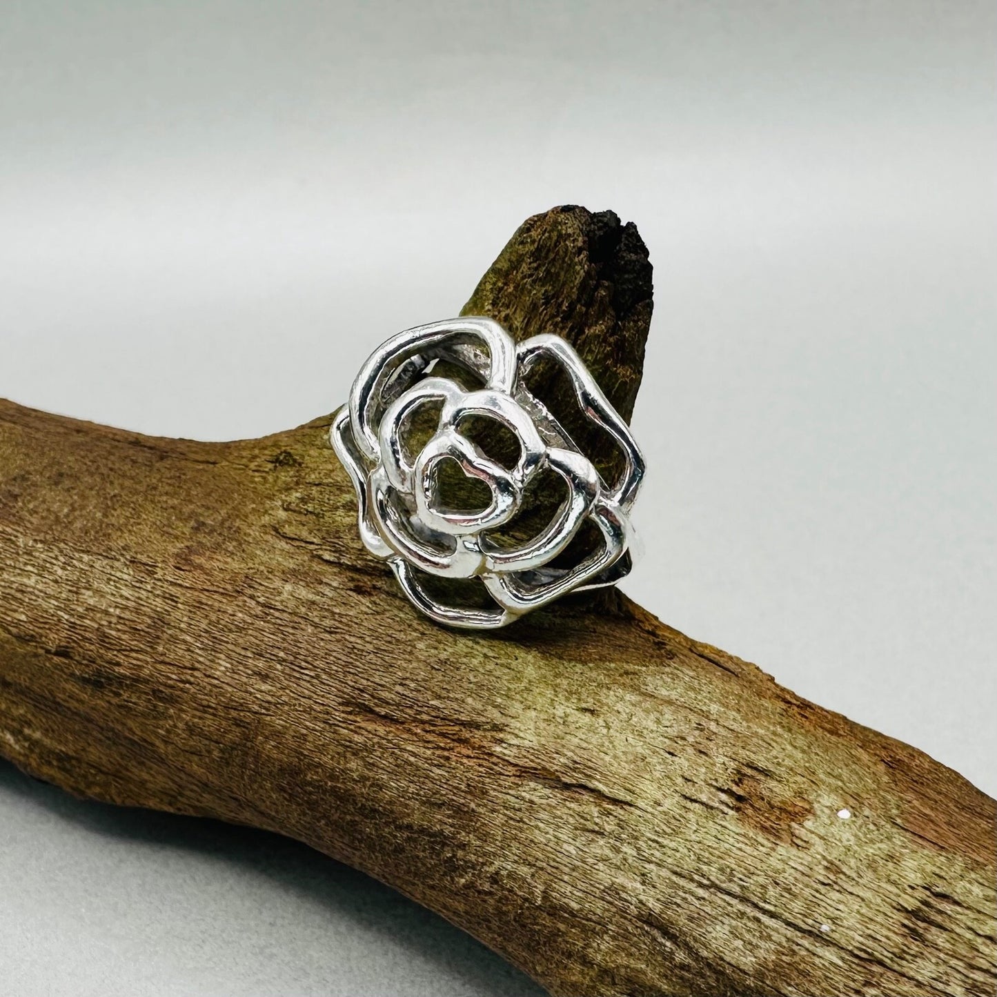 Vintage 925 Sterling Silver Rose Motif Ring - Size O