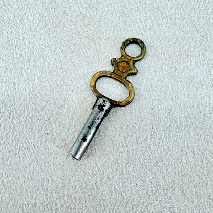 Antique Pocket Watch Winding Key – 2mm Square – c.19th Century