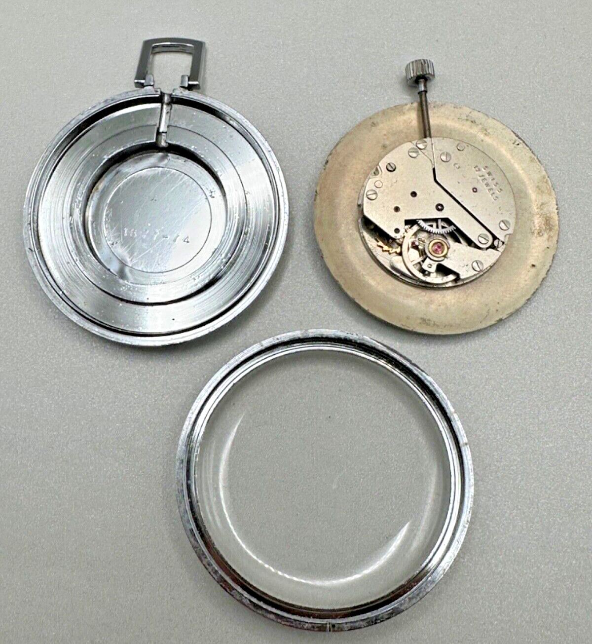 Vintage Ingersoll 17 Jewel Pocket Watch - Working Order