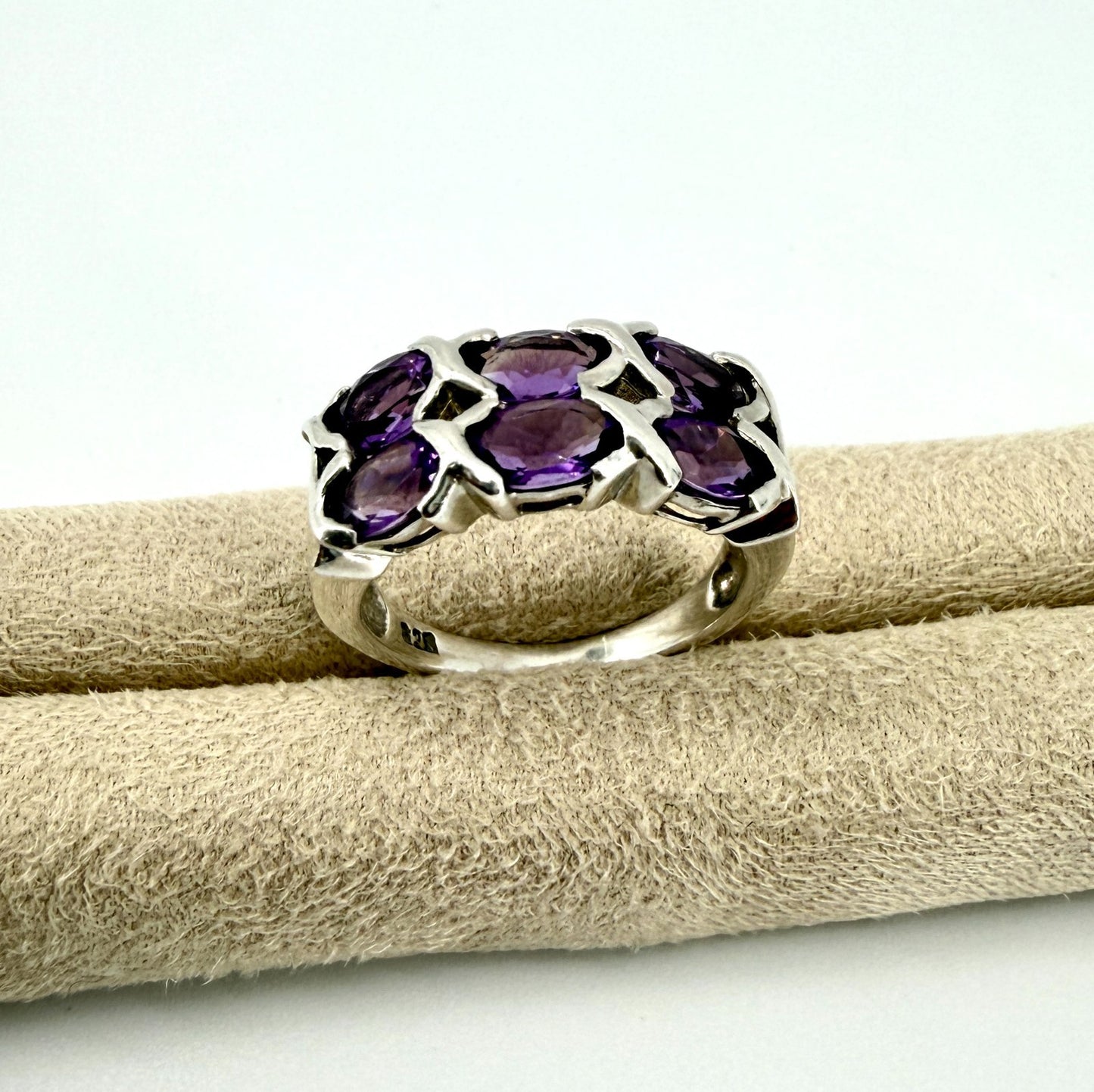 Vintage 925 Sterling Silver Amethyst Ring – UK Size O – 6 Stone Setting