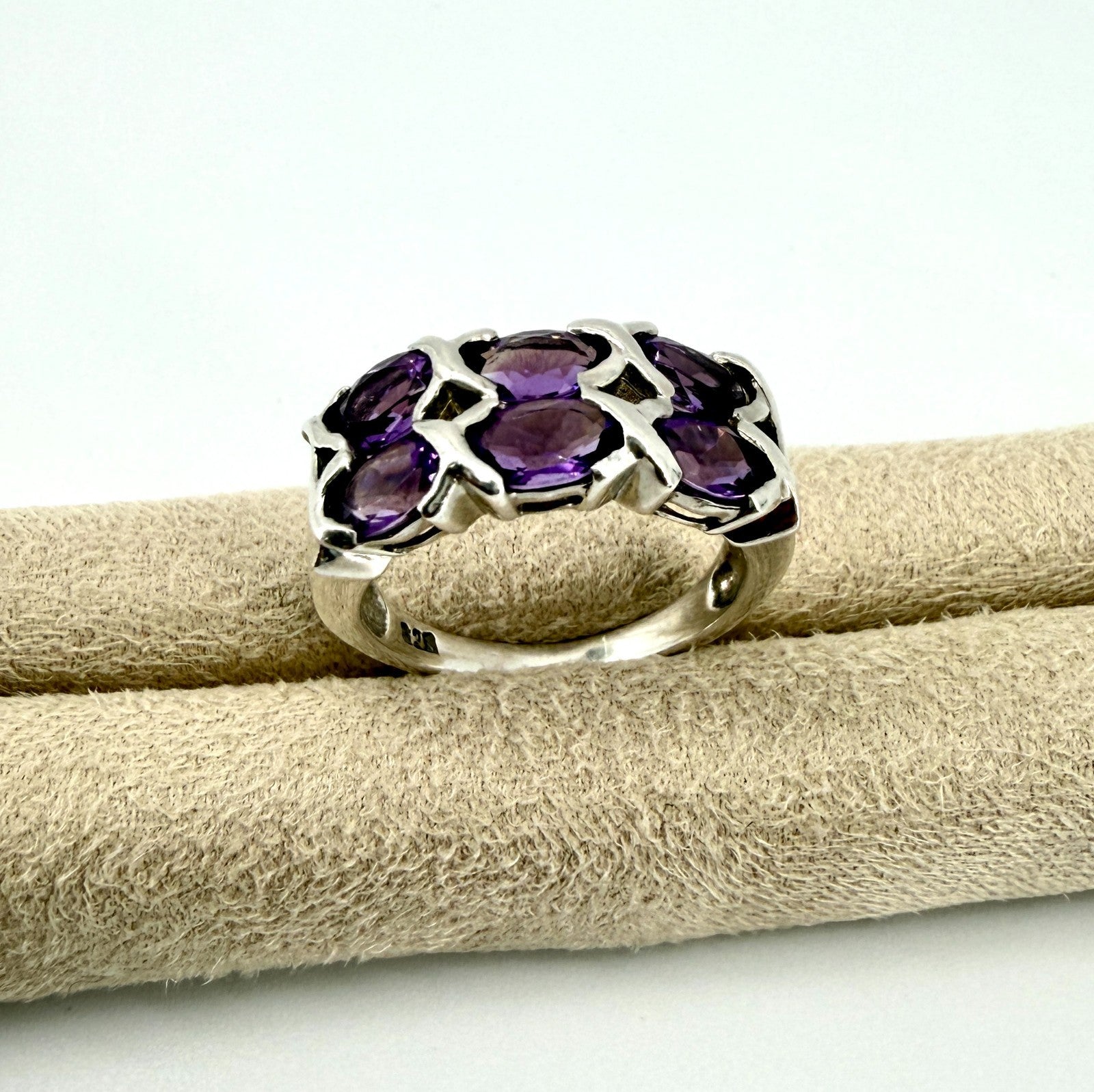 Vintage 925 Sterling Silver Amethyst Ring – UK Size O – 6 Stone Setting
