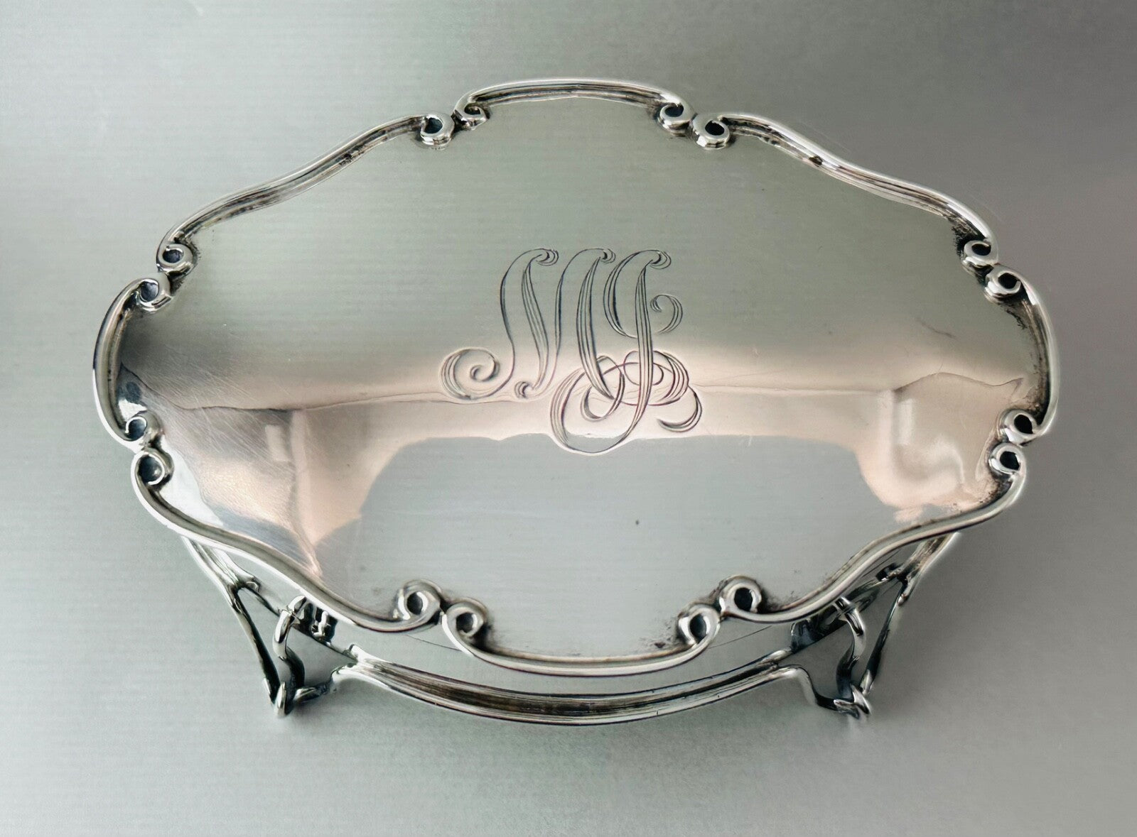 Antique Solid Silver Ring Box by William Aitken - Birmingham 1906